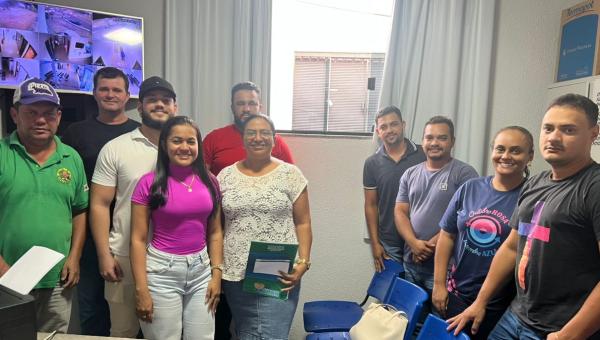 Alinhamento com os profissionais do transporte da saúde de Pequizeiro