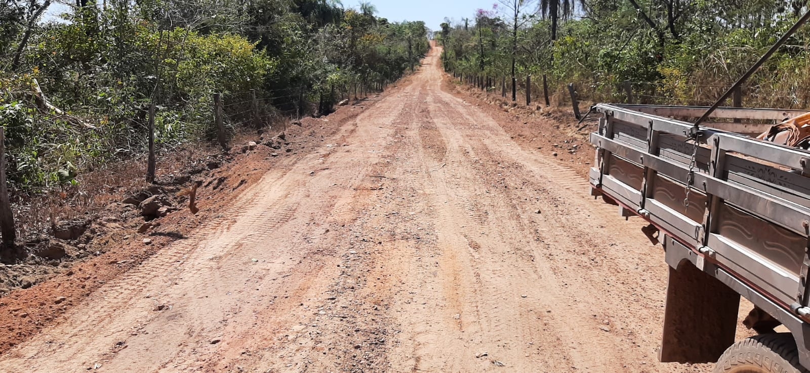 Prefeitura de Pequizeiro intensifica recuperação de estradas vicinais na zona rural do município