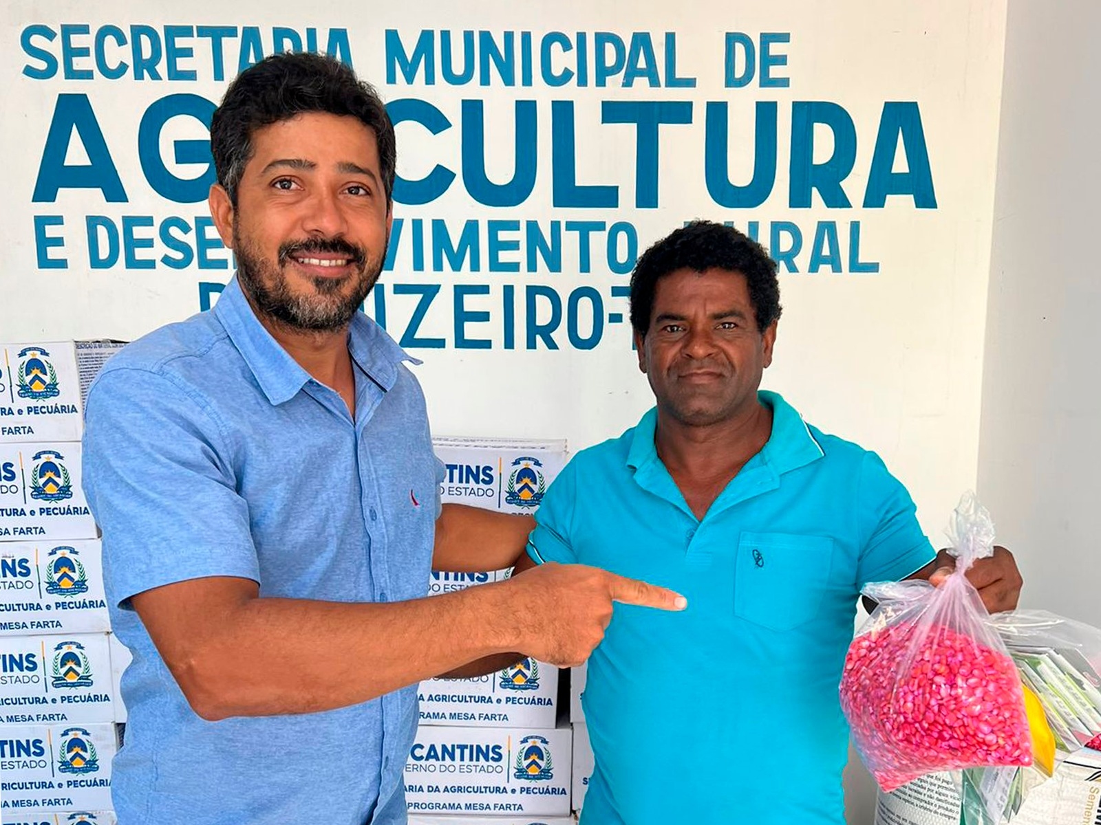 Distribuição de Sementes em Pequizeiro fortalece a agricultura familiar Distribuição de Sementes em Pequizeiro fortalece a agricultura familiar
