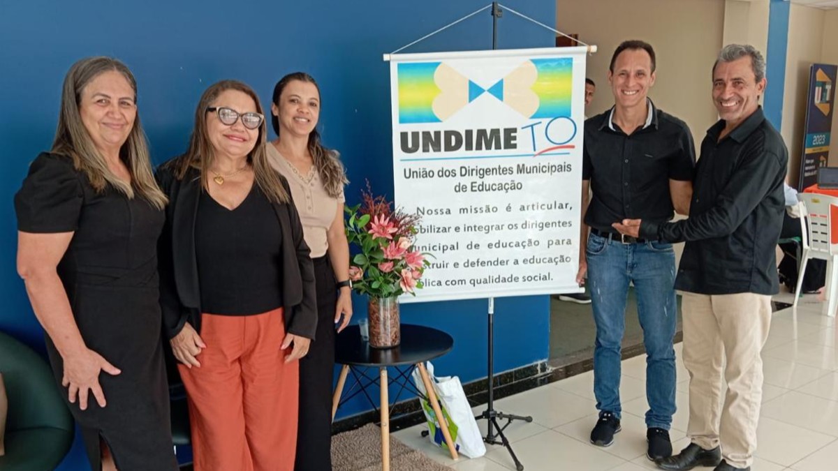 Secretaria Municipal de Educação de Pequizeiro participa de importantes eventos educacionais em Palmas