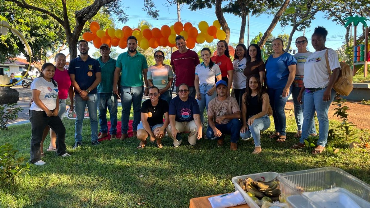 Prefeitura de Pequizeiro realiza ação educativa na Praça Leomar Campos em alusão ao Maio Laranja